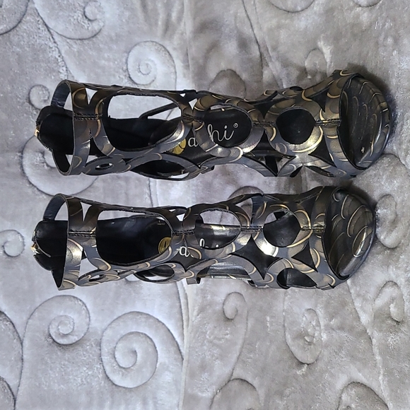 Cage Cut Out Heels - Picture 2 of 5